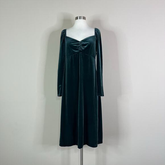 Boden | Sweetheart Forest Green Velvet Long Sleeve Plus Size Holiday Midi Dress - Picture 2 of 10